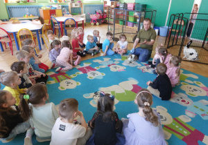 Pan opowiada o królikach