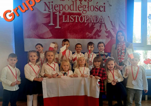 Zdjęcie przedstawia grupę Kotki