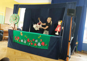 Przedstawienie Samolubny olbrzym