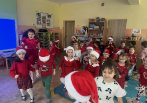 Pociąg przy piosenkach świątecznych