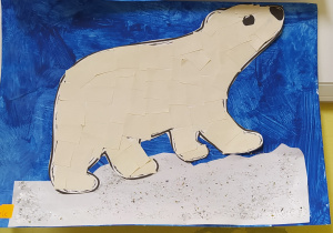 Zdjęcie przedstawia niedźwiedzia polarnego