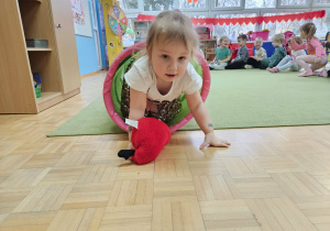 Iga wychodzi z tunelu