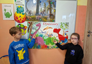 Zdjęcie przedstawia tablice demonstracyjne