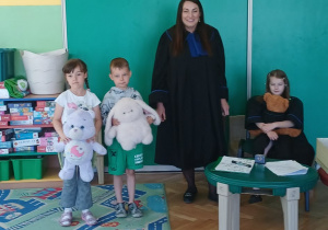 dzieci z mamą Stefy
